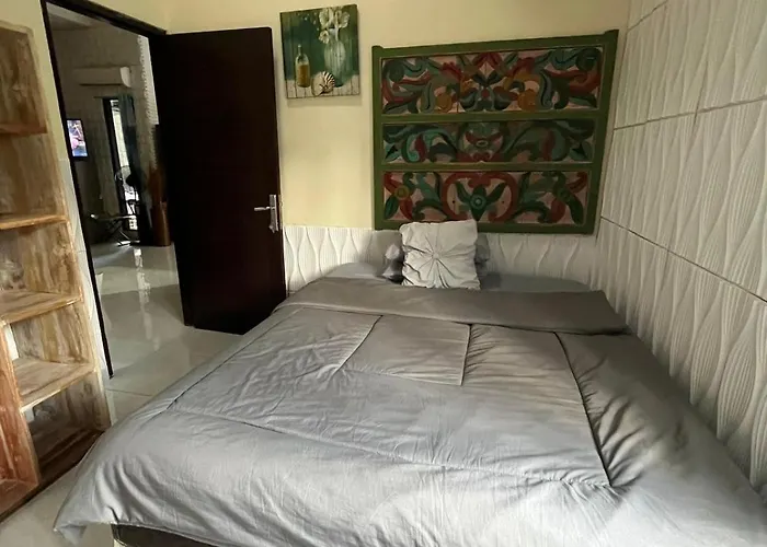 Holiday home 2 Bedroom Near Jimbaran (Bali)